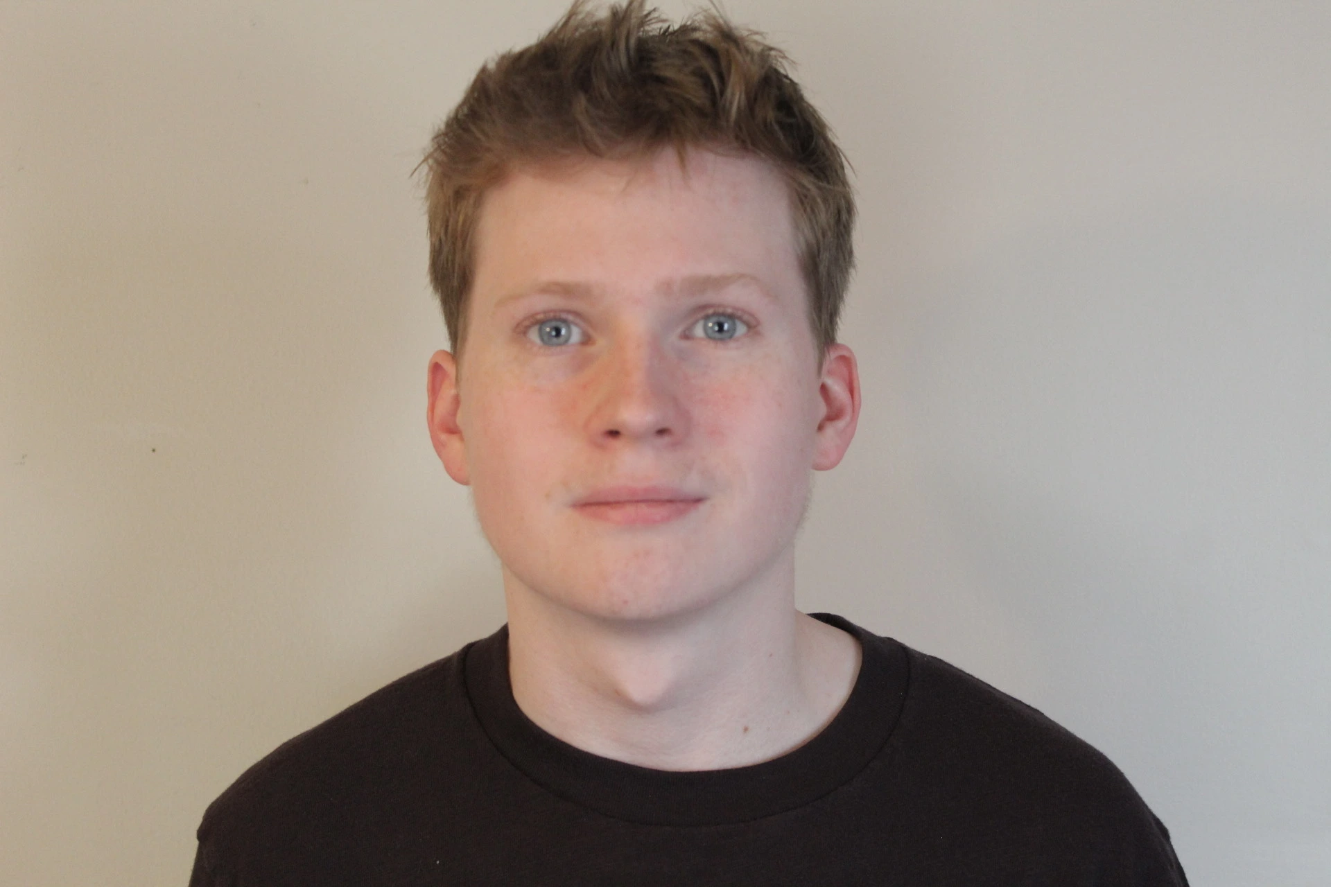 Evan Salmon headshot